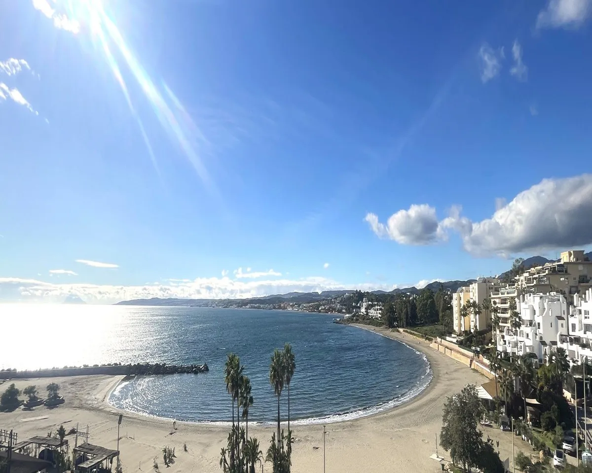 e5a6c418-fcf7-409c-9341-75d59482f3b4