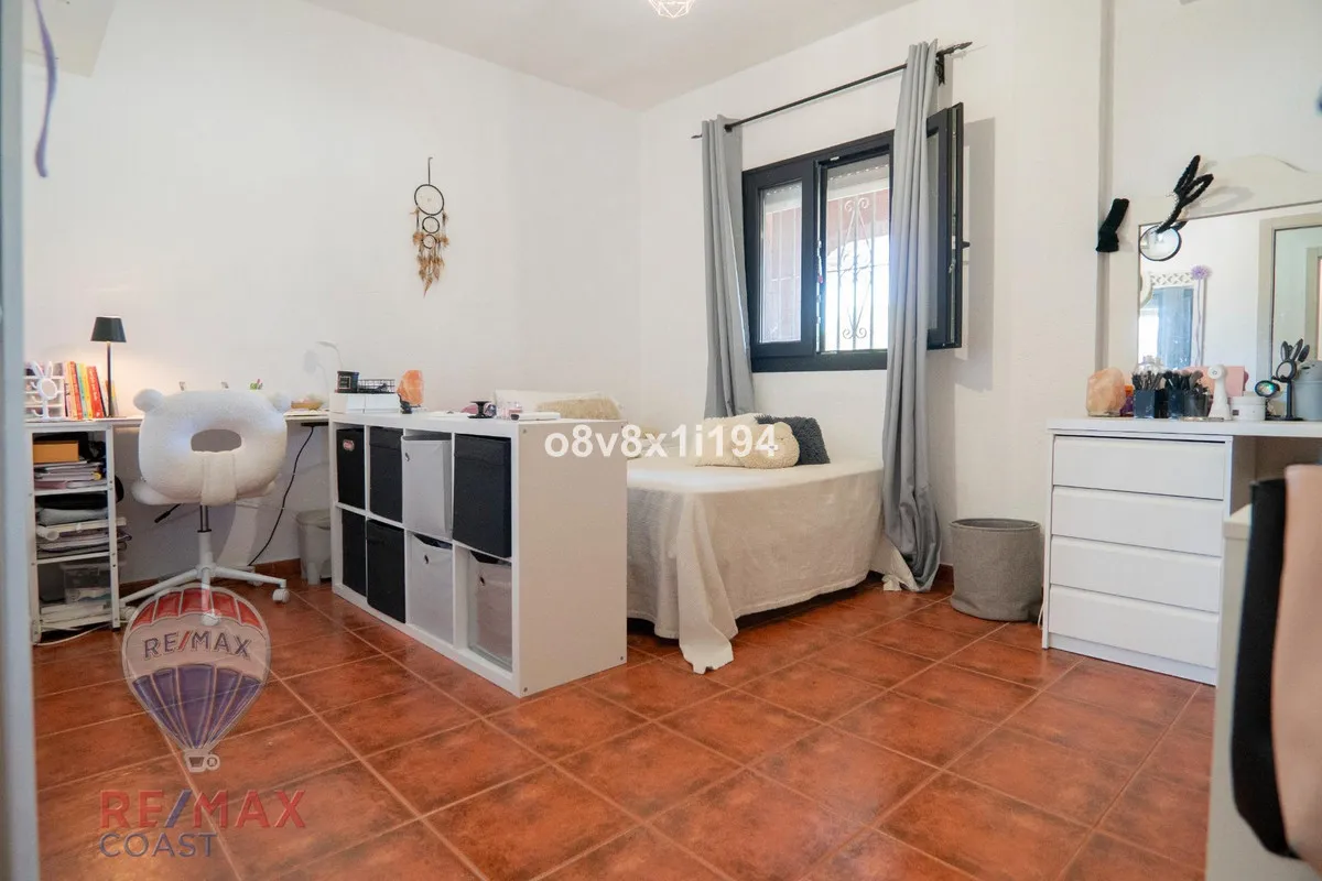 5a23c86b-c2e3-4021-a9e6-8221dbf08fae