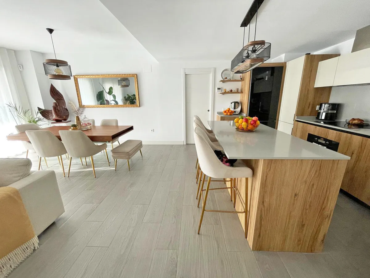 b94a4b9b-0781-4fc3-903c-e23da2c5fc9b