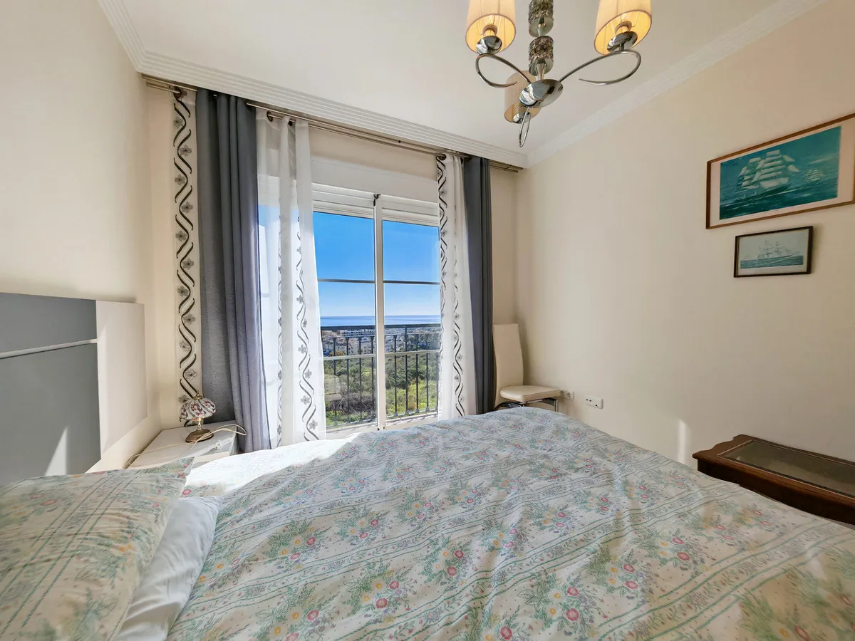 f1846da3-83b4-44ca-bf6b-1ba204f0f5e7