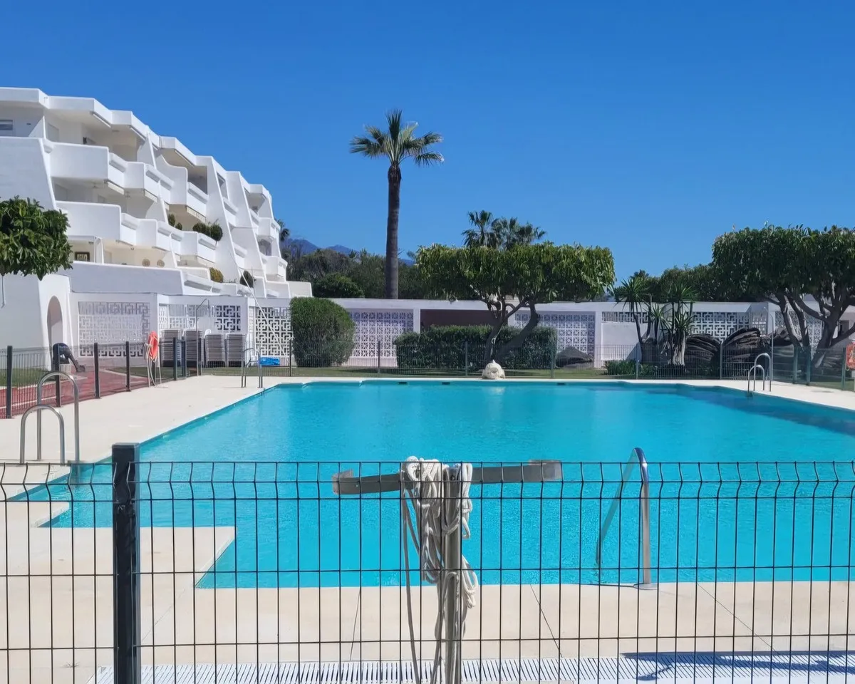 01dfb0bc-73e5-4999-92d3-1b4c3c3a1d5b