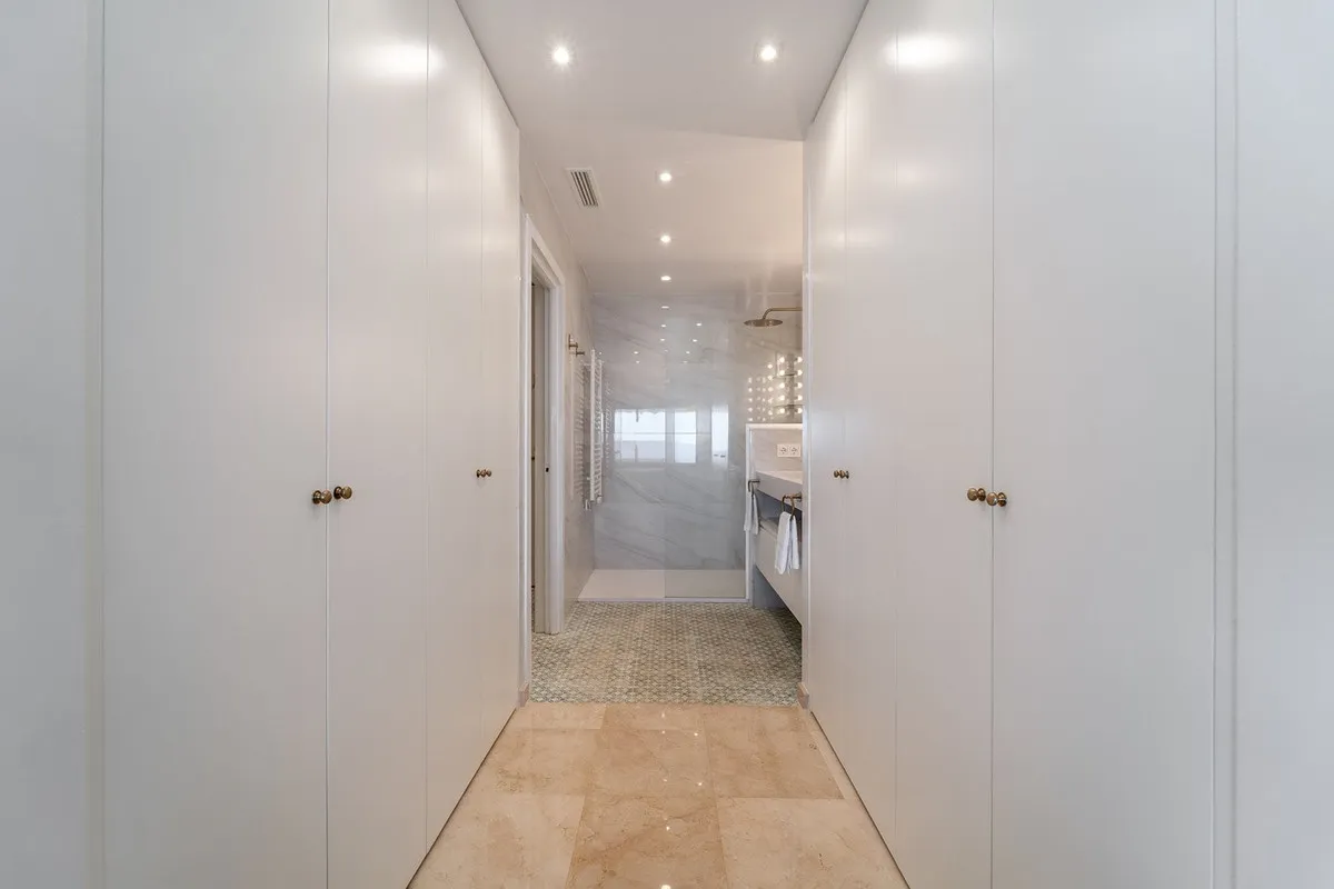 23d9778b-2faf-43df-ba29-11b8787af41a