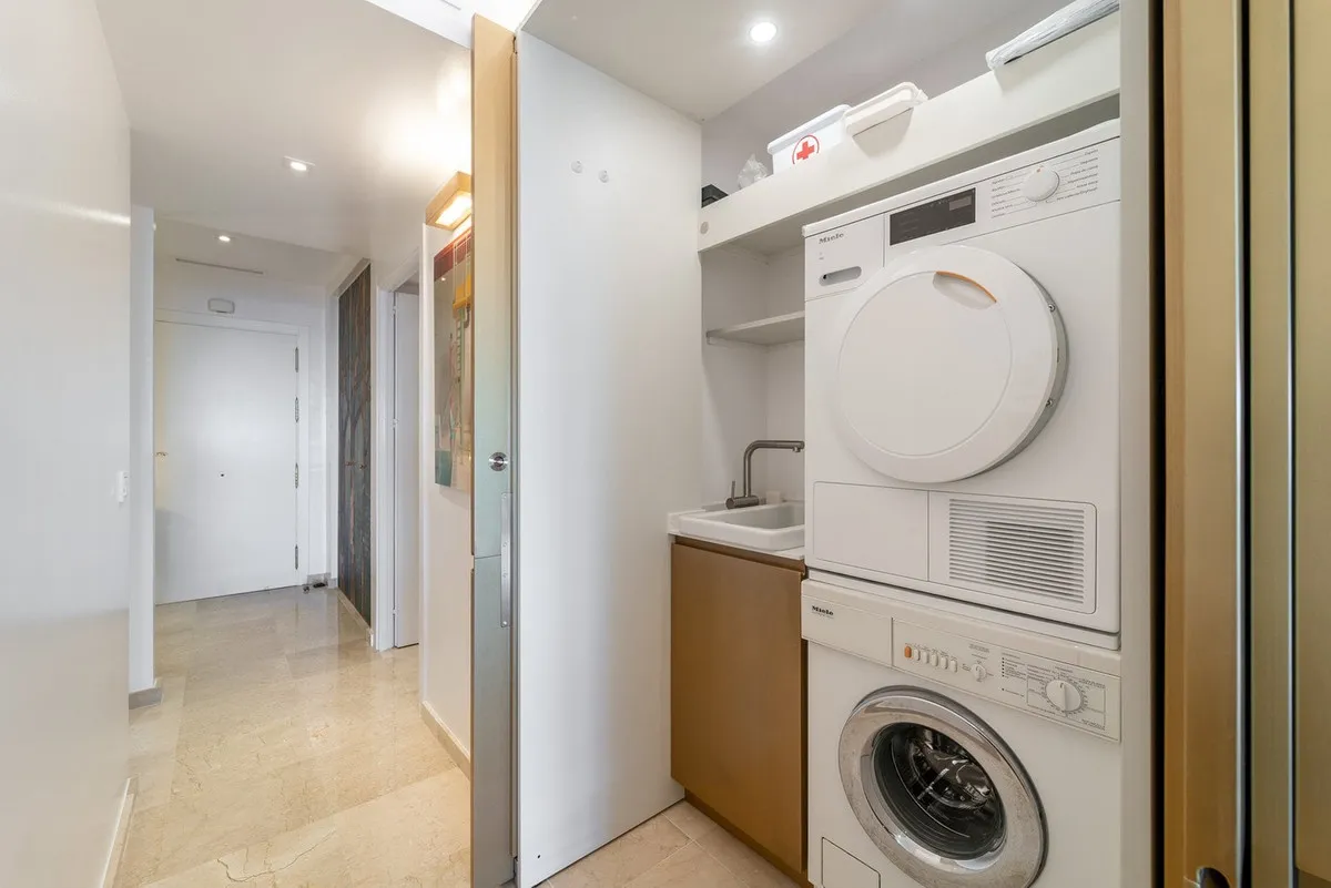 5f522ff2-907d-475b-9eb7-307725ba8850