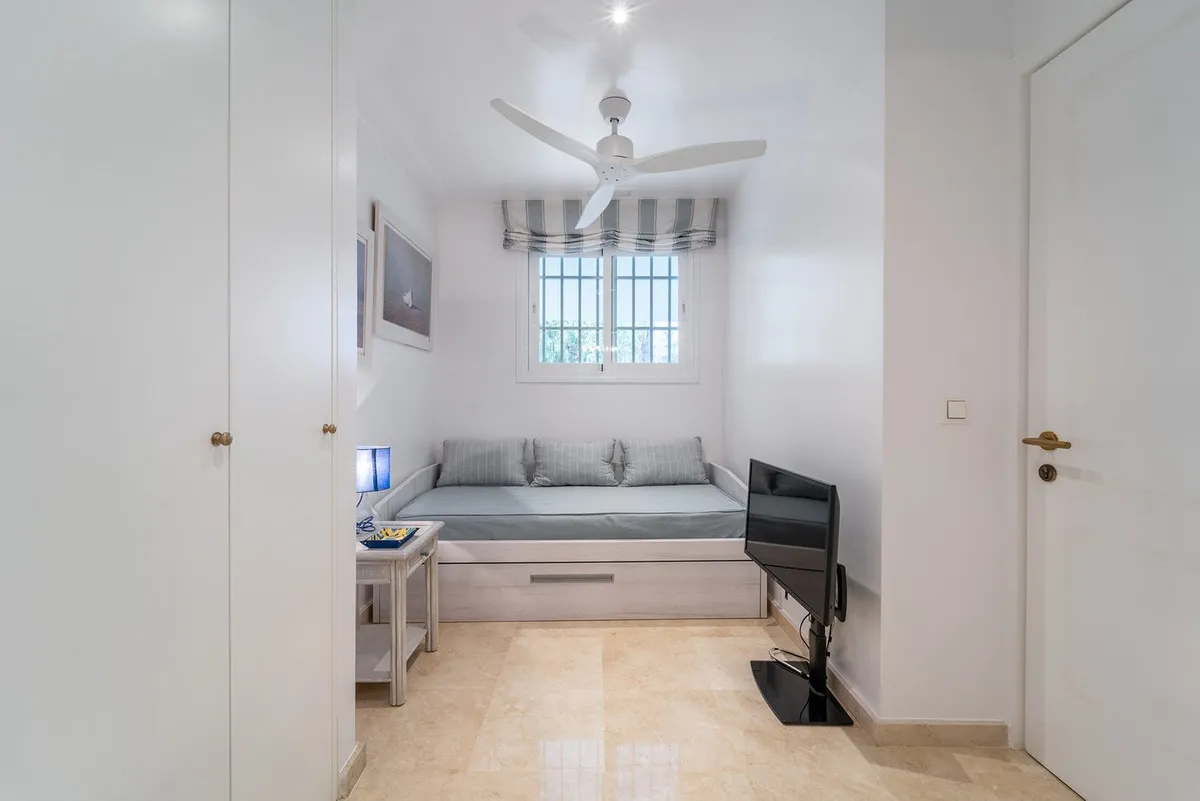 75f9e9bc-0ab7-4796-8fa0-82faa0f5cd31