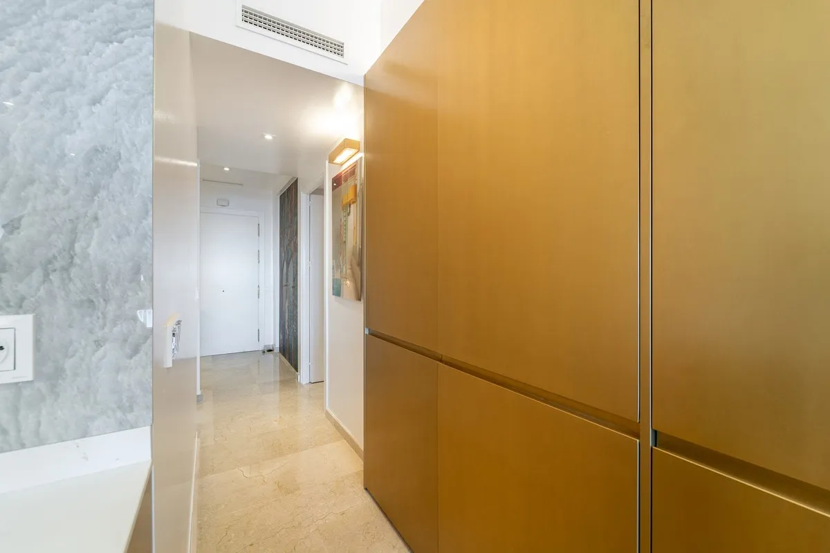 f973dee0-660b-4373-ab86-f15511ca12cf