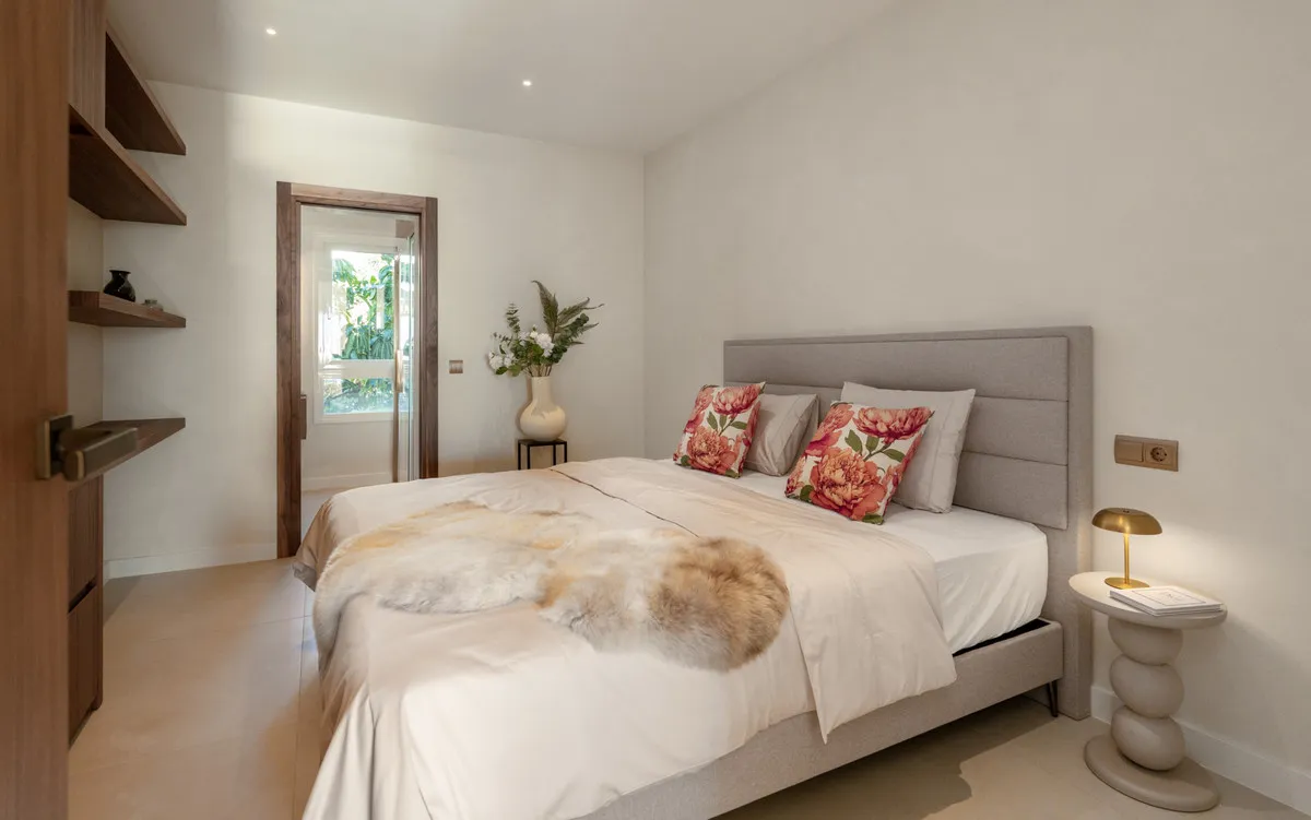 00f63228-e94e-4f56-9233-e482c80f0205