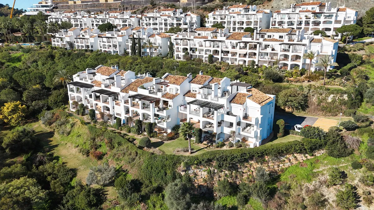 30f44b63-172a-409c-a6fa-75179d91a08a