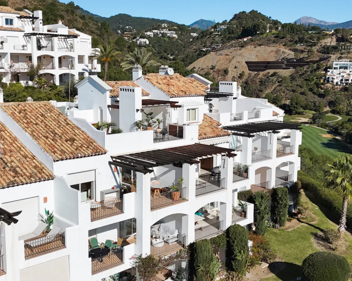 63d5c8fa-32d2-4138-8bad-84457219e48e