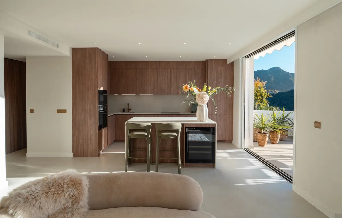 8f72100f-ae36-4bc8-aa19-e12451bc1545