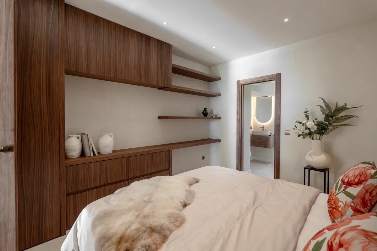 af7d1afc-d3e9-4aea-8d53-ca2e1d73038a