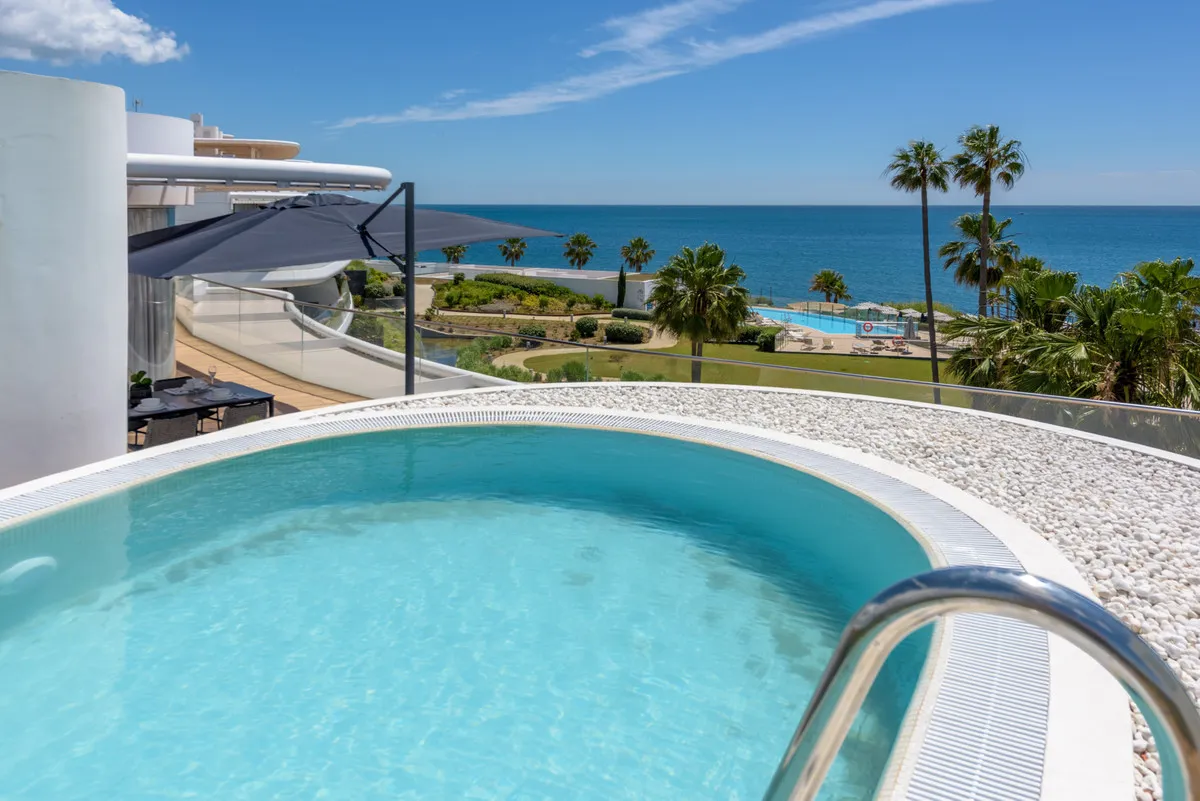 65737c6a-158e-4e03-8cfc-edd3652af0d0