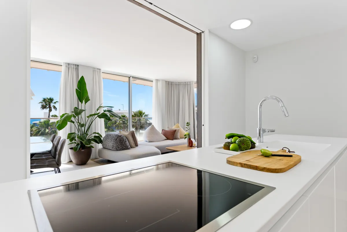 9e221b11-96c7-4152-99f4-1f9646053de4