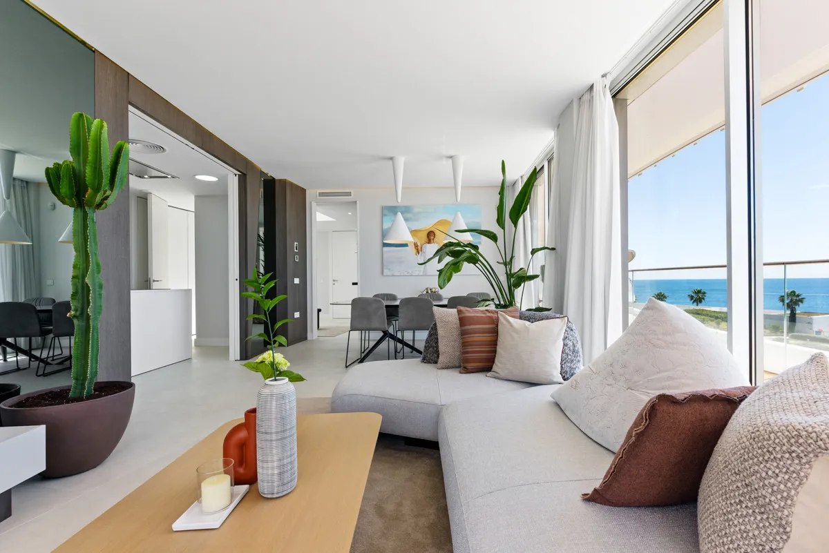 db9752c6-ff7a-40a4-a045-7afe0c3dffe4