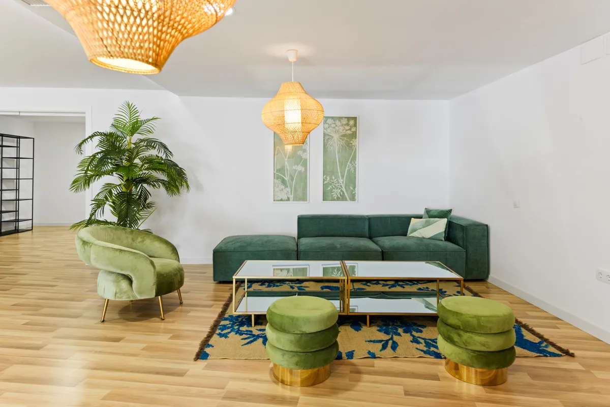 faf6082e-eb27-4907-8eb8-0ab3489258df