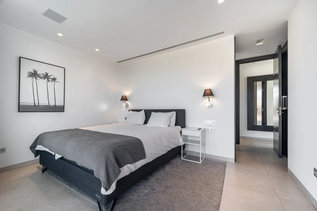 1a142f14-6873-4c3c-9492-c6f2960072c6