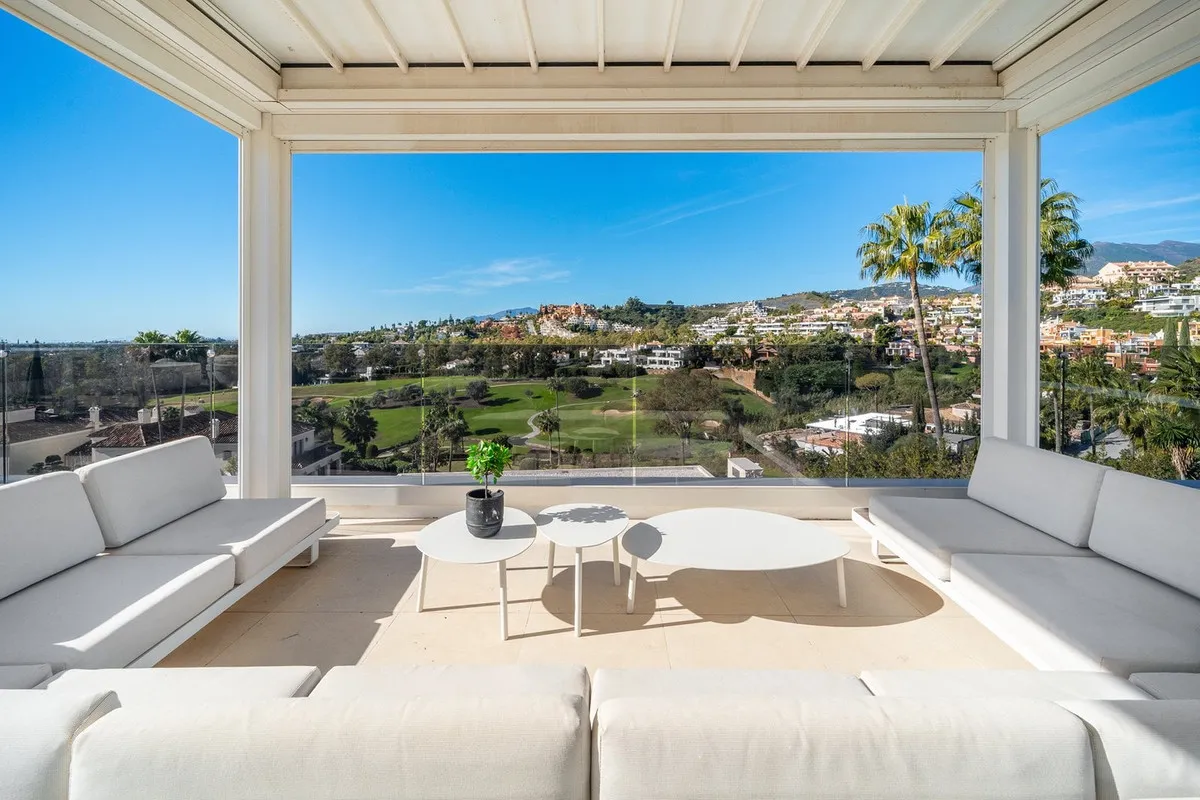 1a3574c8-7049-4fbe-b775-fb289c0d193e