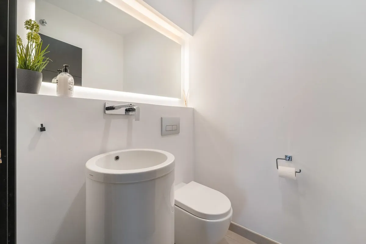 342f8618-e6cc-4e8a-ac90-952213bb70f2