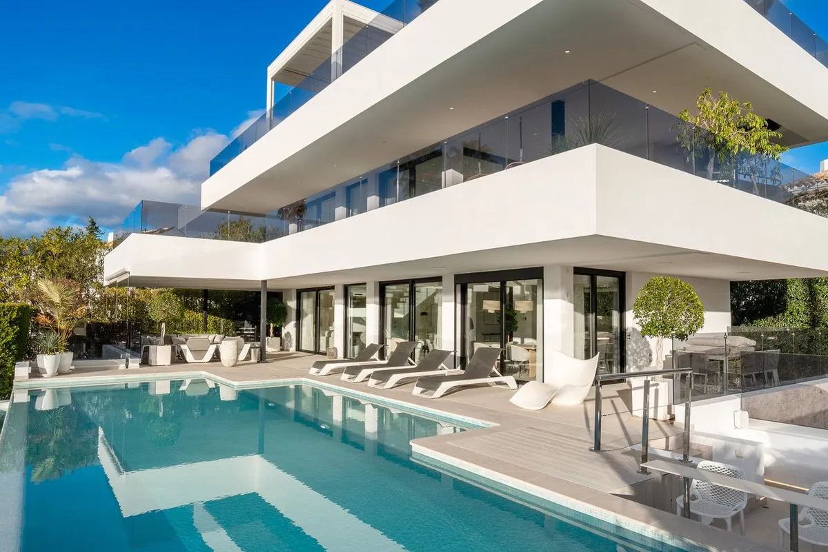 81899019-e9b1-4ee6-bb1e-1940e45a8048