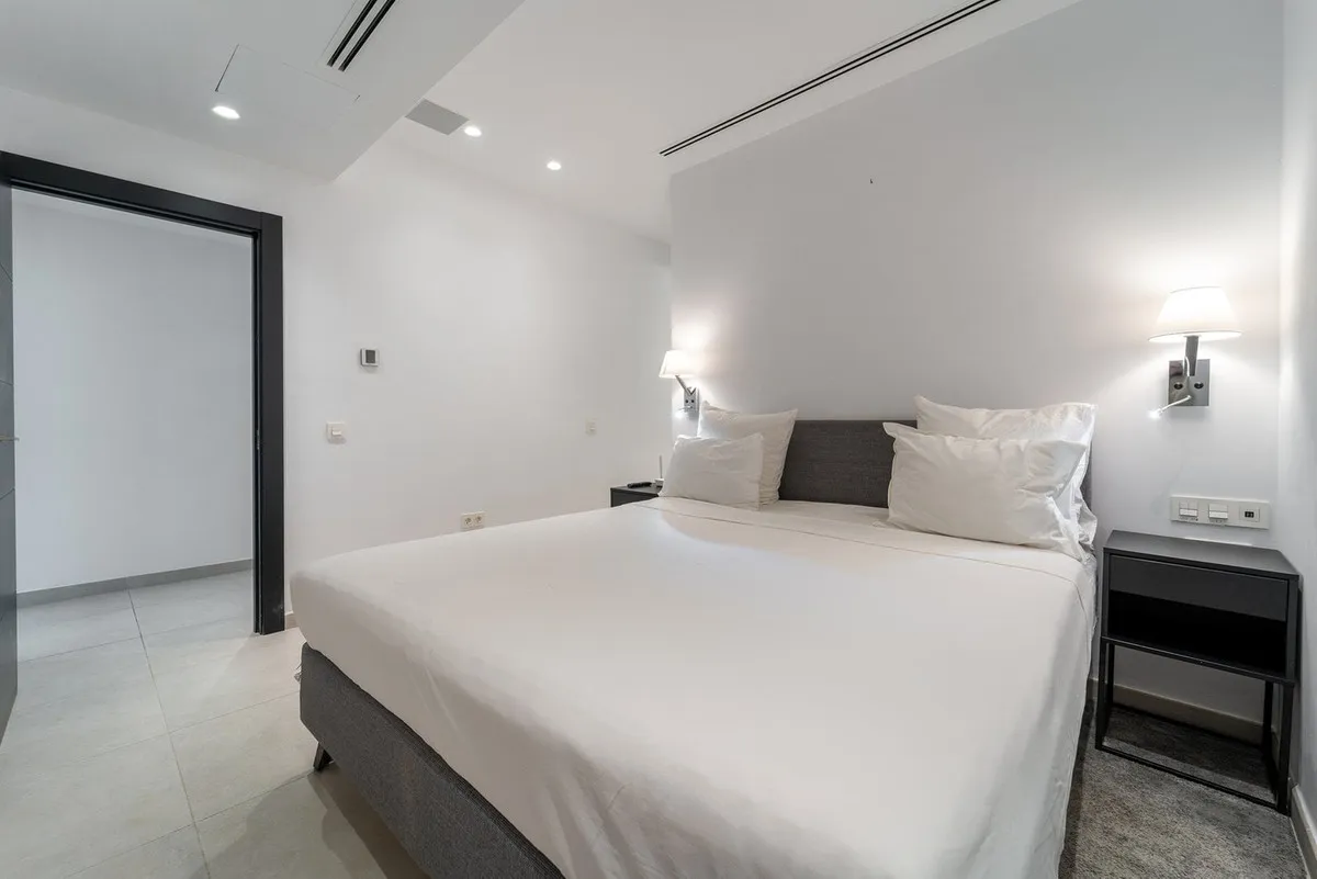 a06a1bf2-907f-4b59-a34e-b5b08ec5f25f