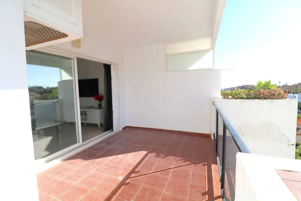 04fbca09-a135-4626-81a8-6f721fd43920