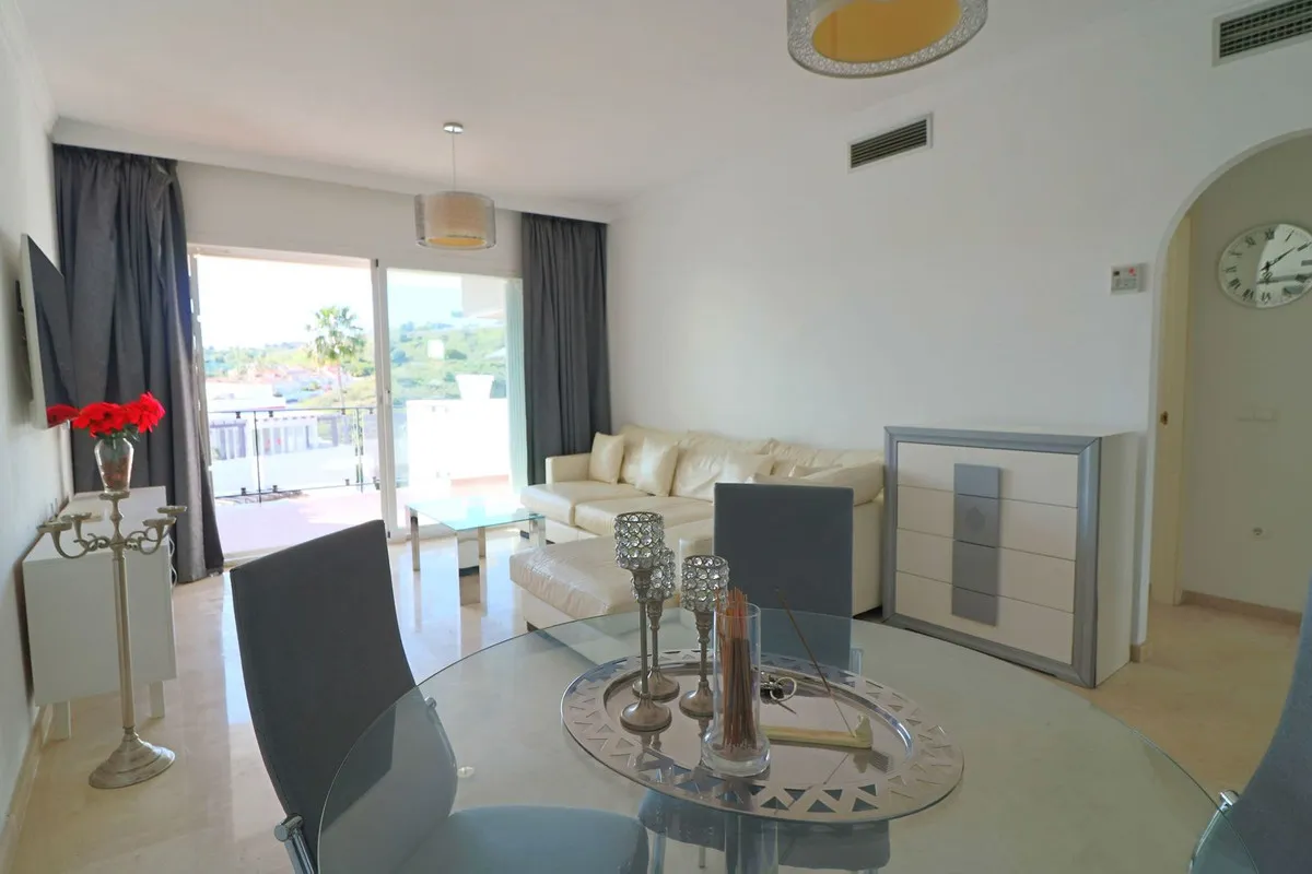 a0b4cd08-9780-41dd-82bb-1825c9d17d13