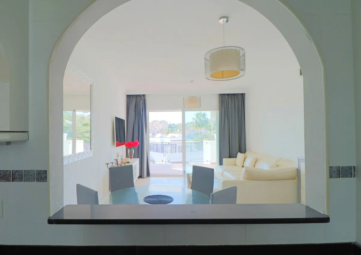 b9b90daa-8cd3-4190-99a3-a64fe0c7a71c