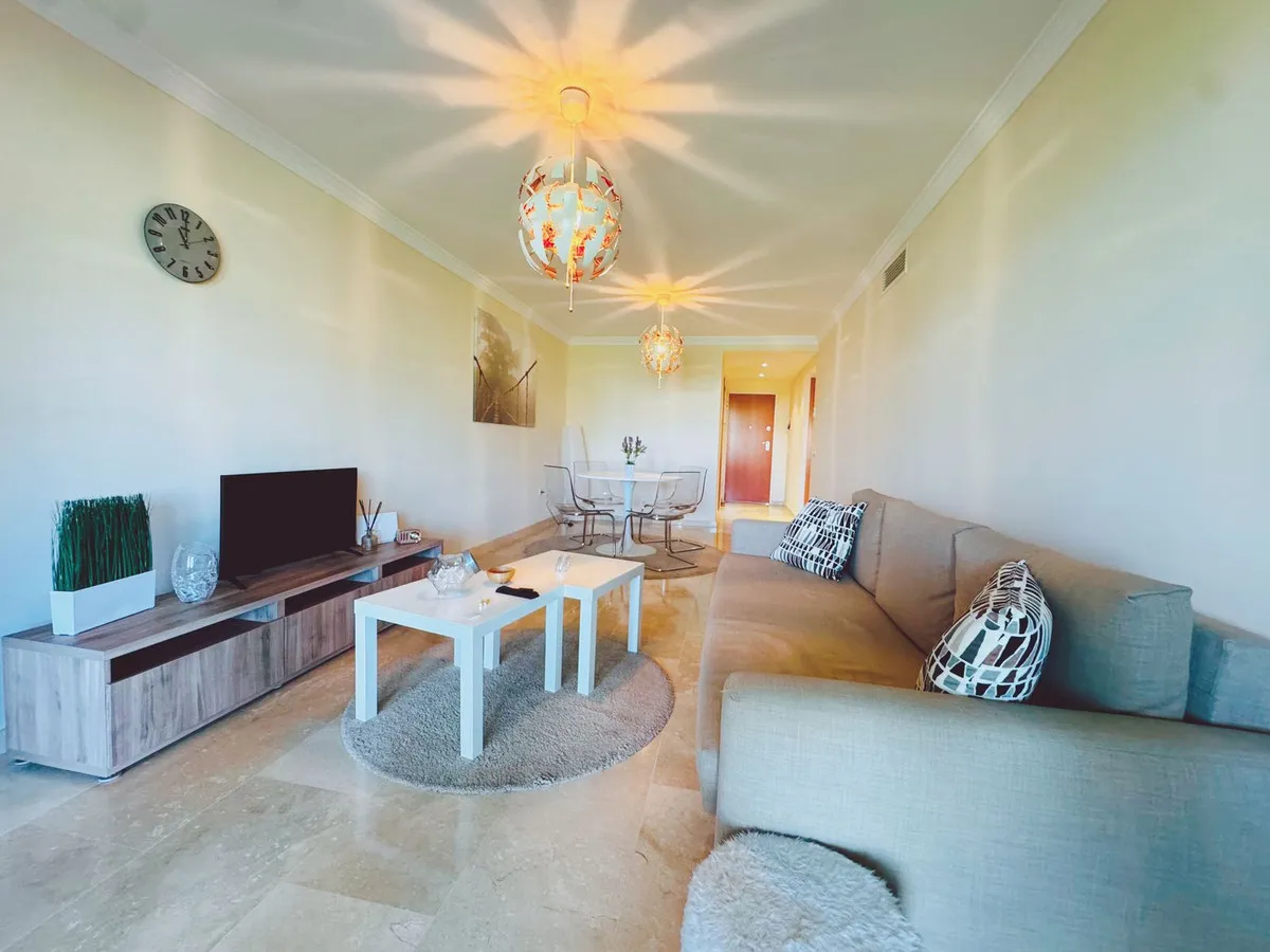 4afa9f60-9e24-4afb-b73d-1d20e5c94610