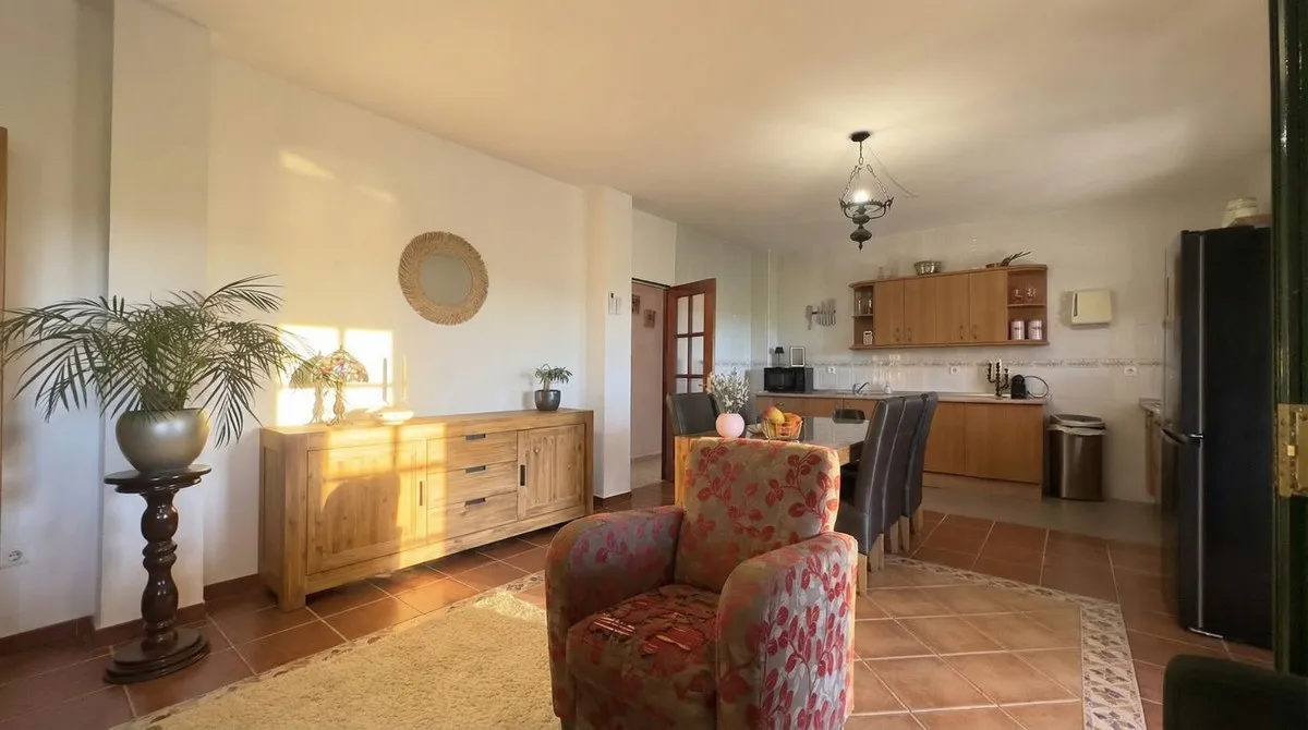 c281ff0e-d573-4f87-9106-d6b11dc05869