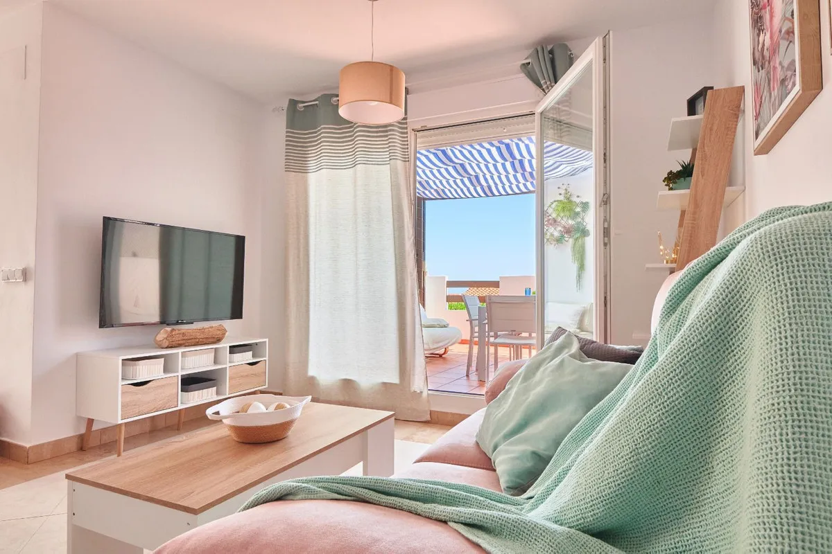 cffa0f32-2700-4d6d-8736-cb7b573bcbe7