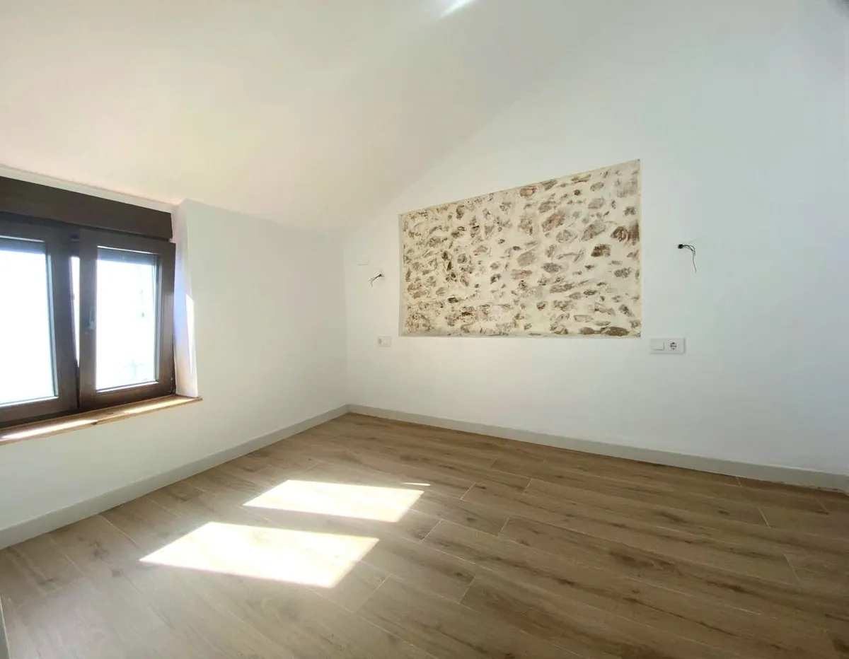 b5d57191-b88a-4b03-ab43-ffe8d0f2ecc3