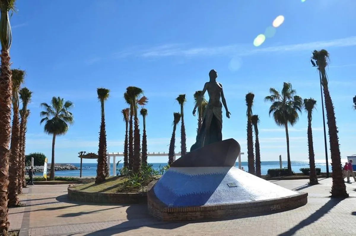 a0dcaeb4-9955-43d9-adef-ce97fcd3536f