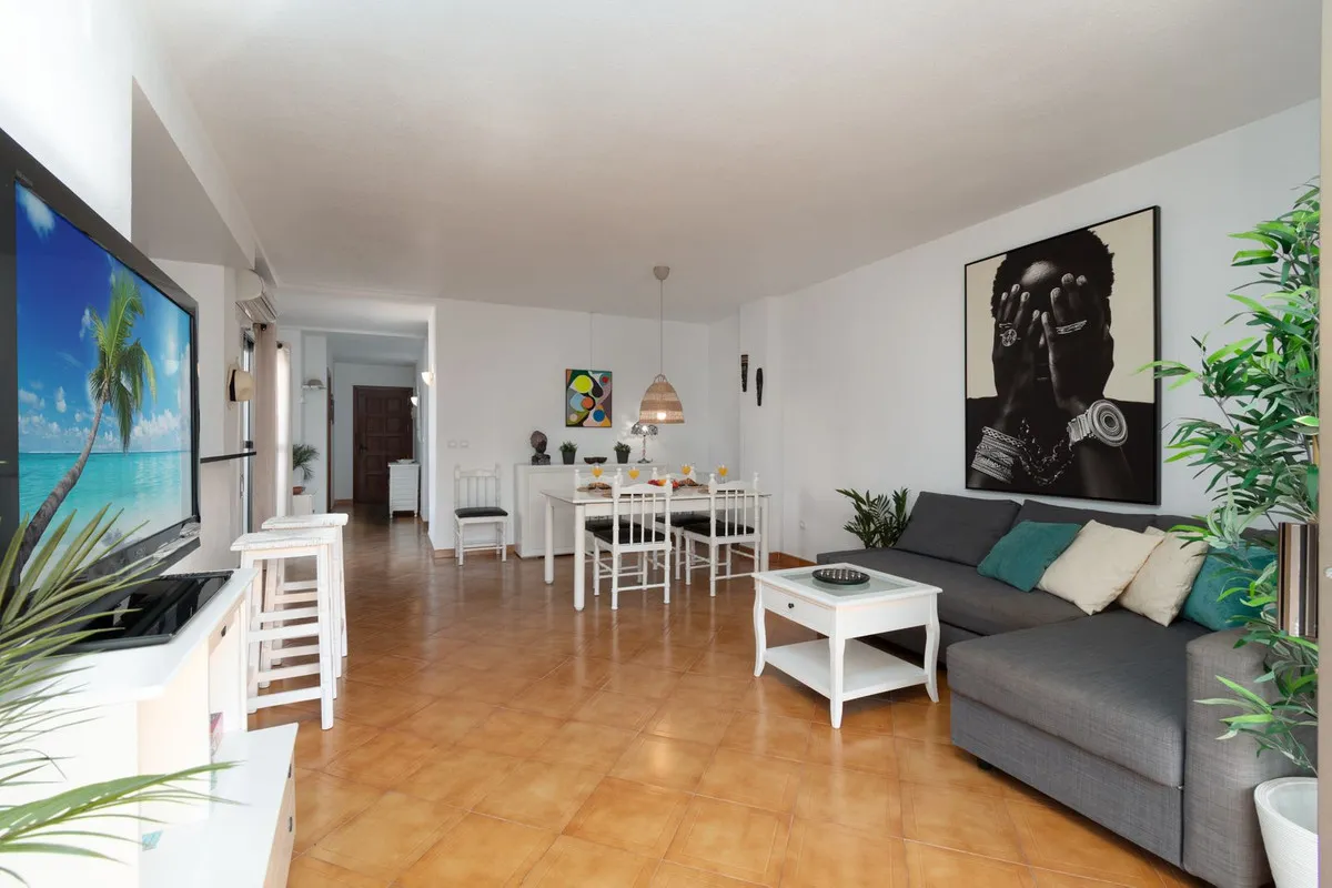 aaa2b38b-8889-40a3-8560-53cb4ed6302e