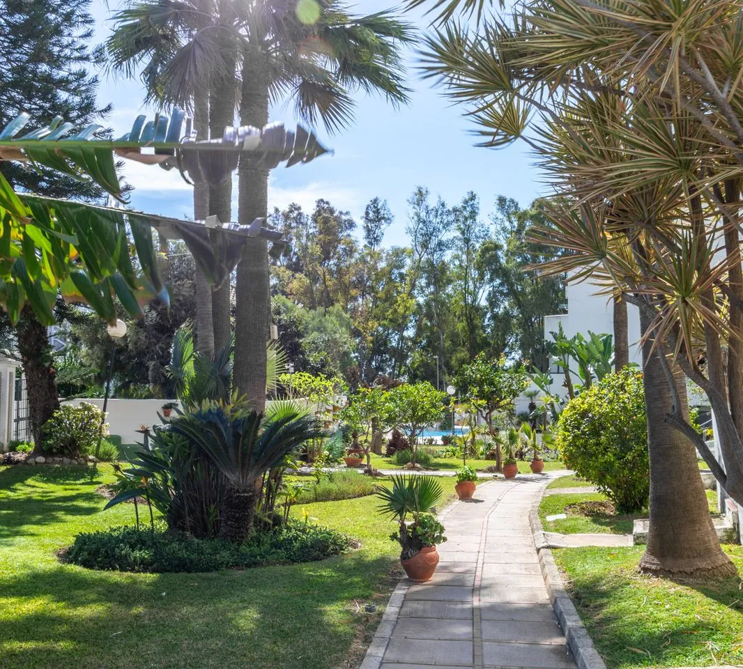 fb94b044-f609-49d0-bb9e-52399ef74f92