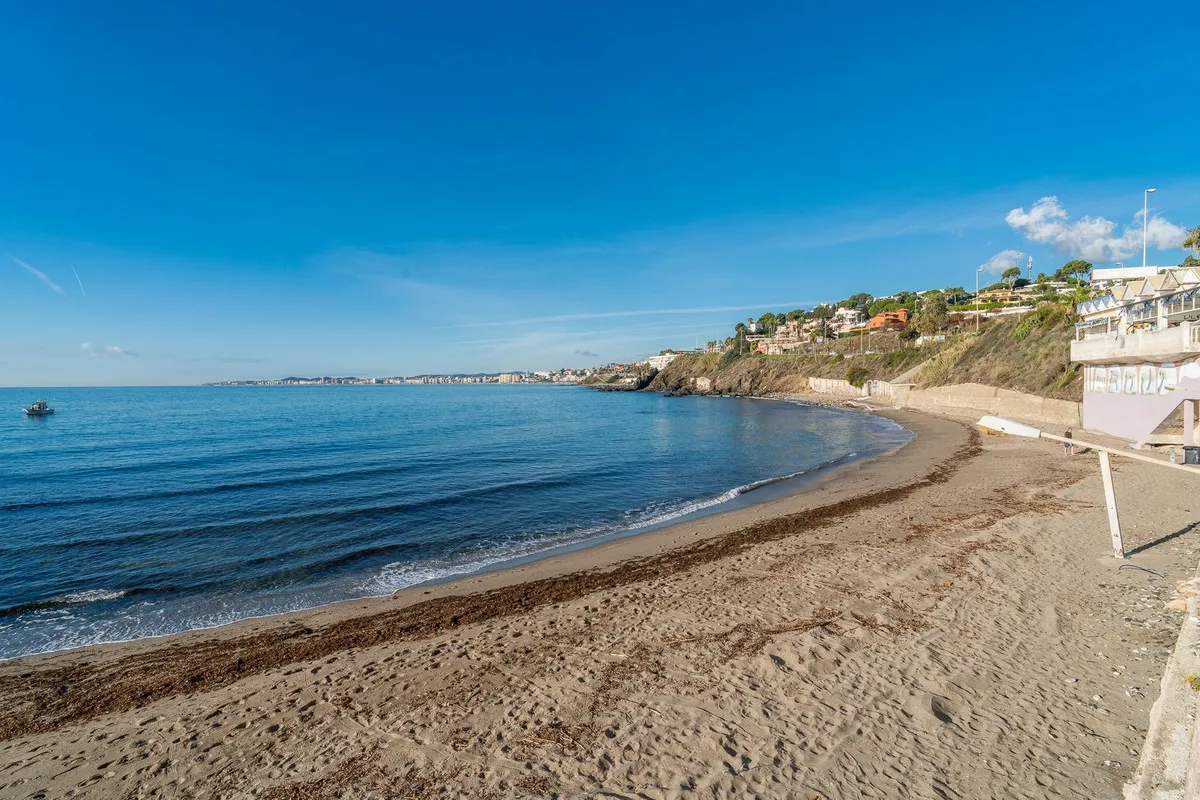 0f3e7c5f-551a-42bb-b450-6d2a1d42c9f8