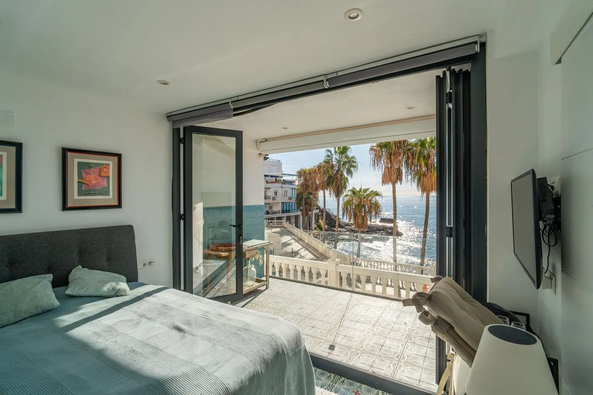 6e1d47e7-e592-4bb0-8615-dcad2e044f17