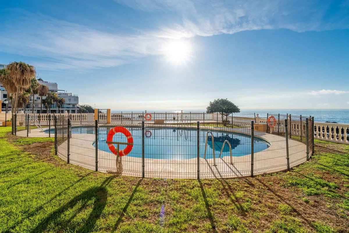 b846f7be-b2b2-4c1a-918e-414757b43749