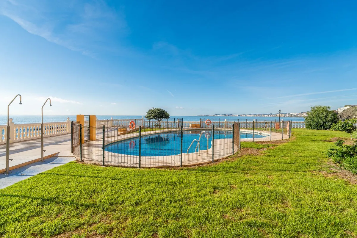 e671cb4b-b43f-49f0-98cc-c766b8cbaf64