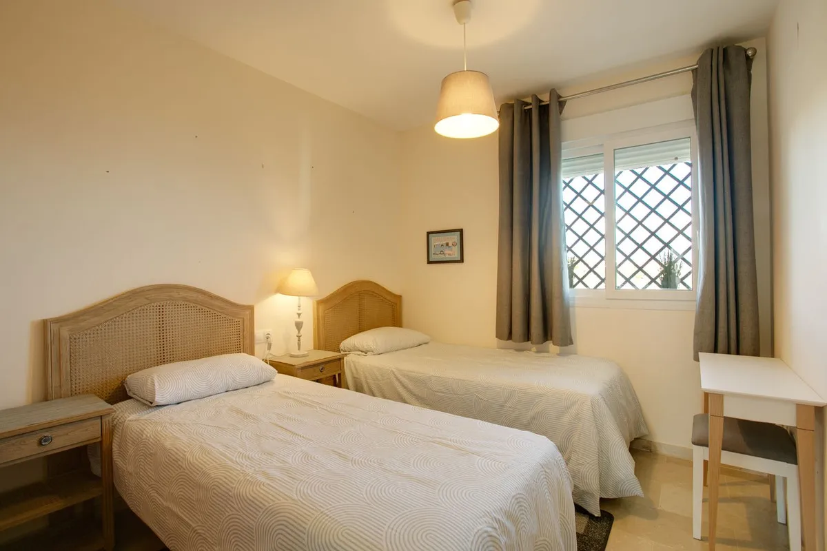 b7123f7a-184b-442f-ba51-894e787720f0