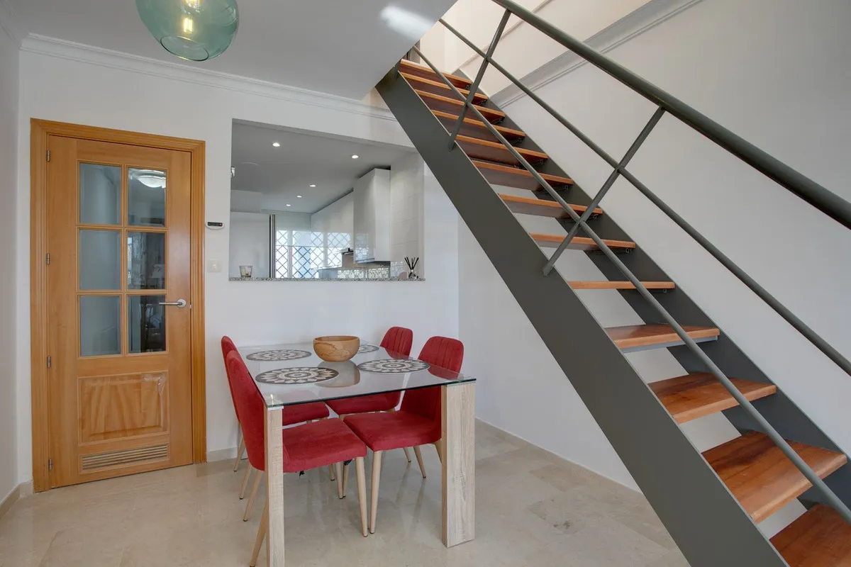 de2ef4b2-46d1-4697-9985-74c25ddc251c