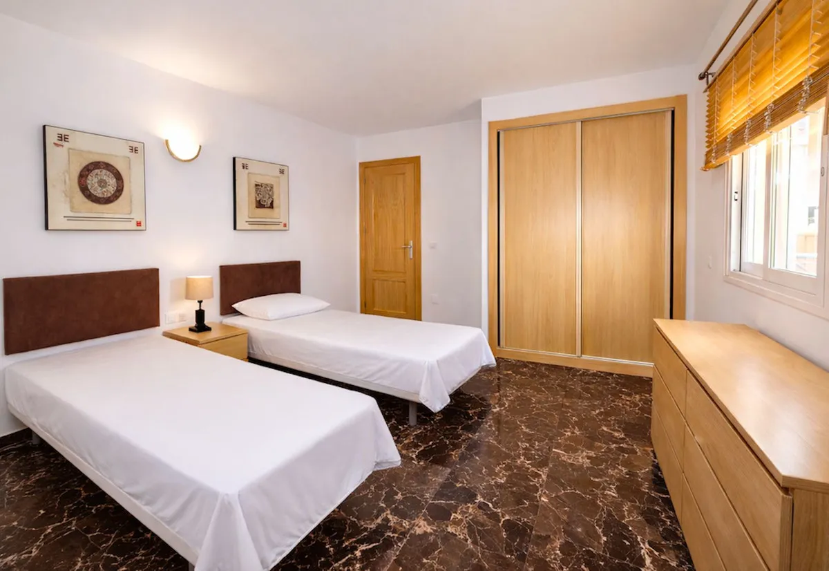 cd116239-3de8-471f-be6d-d6e8d061a4ac