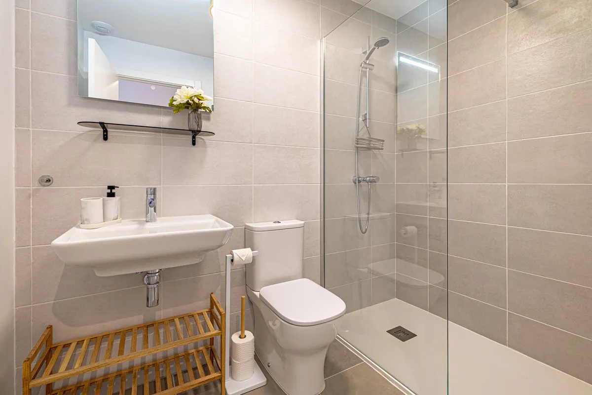 15780938-b9ee-4b43-aec9-e4ffa90c522f