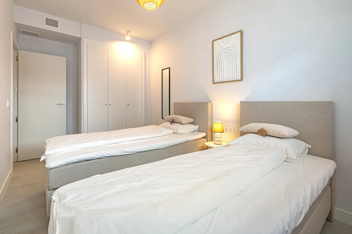 51f3f37d-798b-46aa-81c5-bc2c178100bf