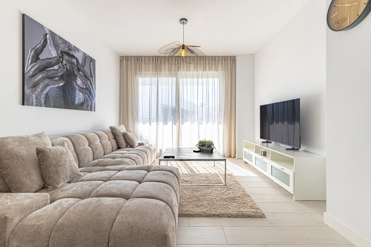 57e05bab-df6b-4ab4-9656-93430ca88ce4