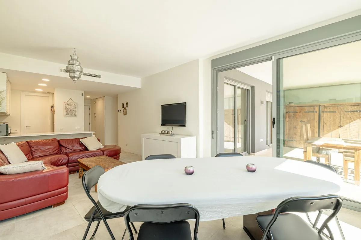 0c74954e-e9e3-4b8d-aa93-88b4e06a96be