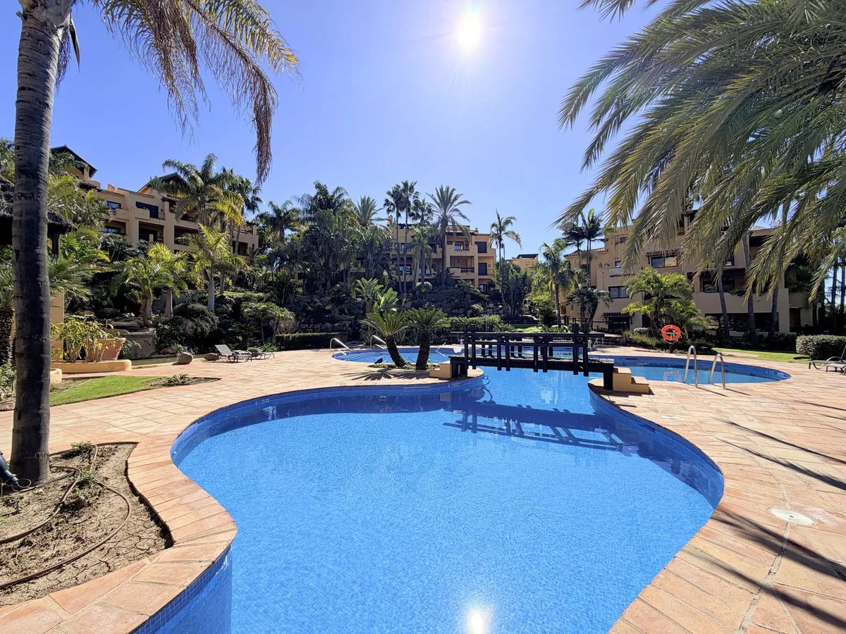 350ce19b-18f6-471b-afc7-c2bf8060c70a