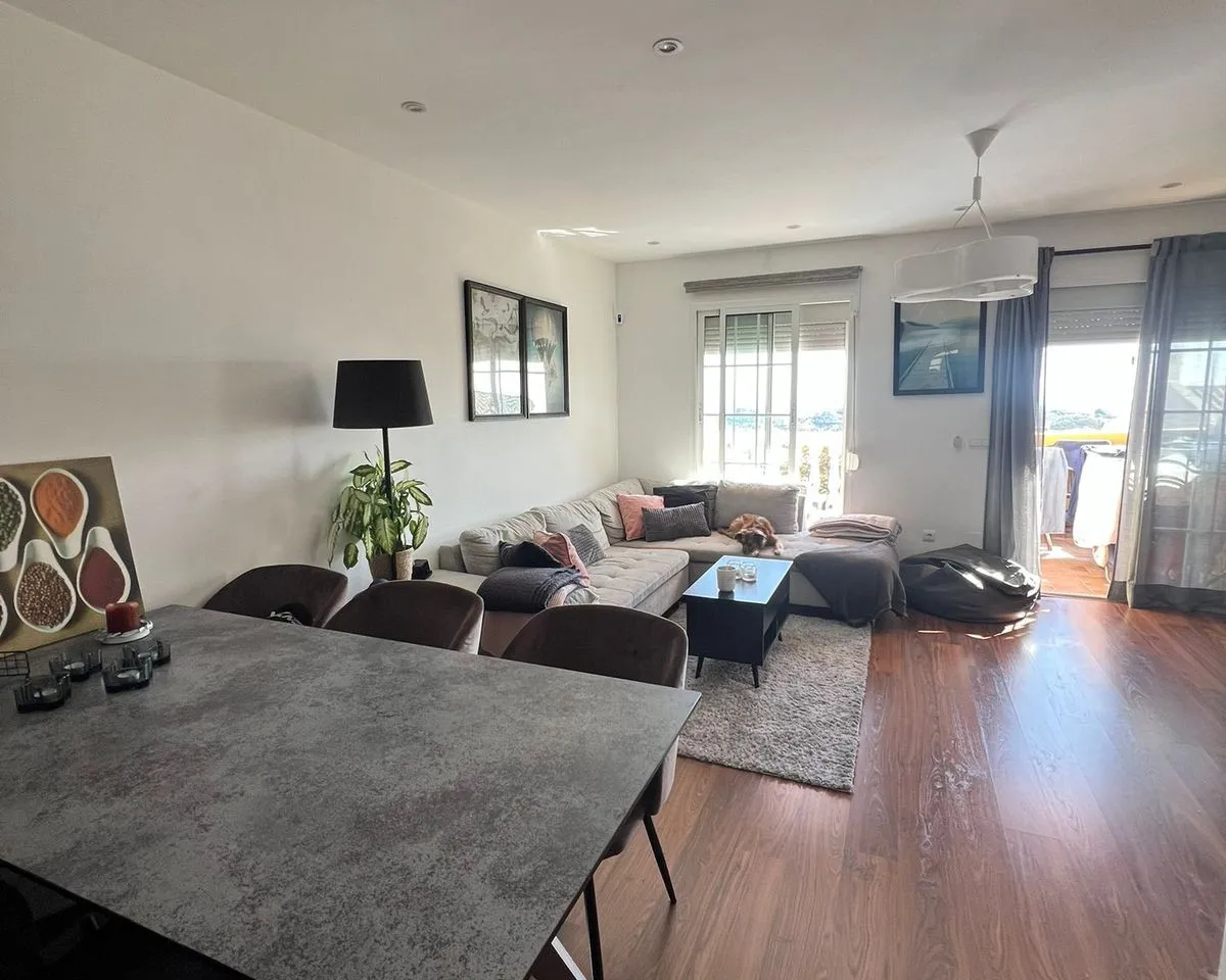 72c0c926-f1ed-43b9-864a-9e67428c563f