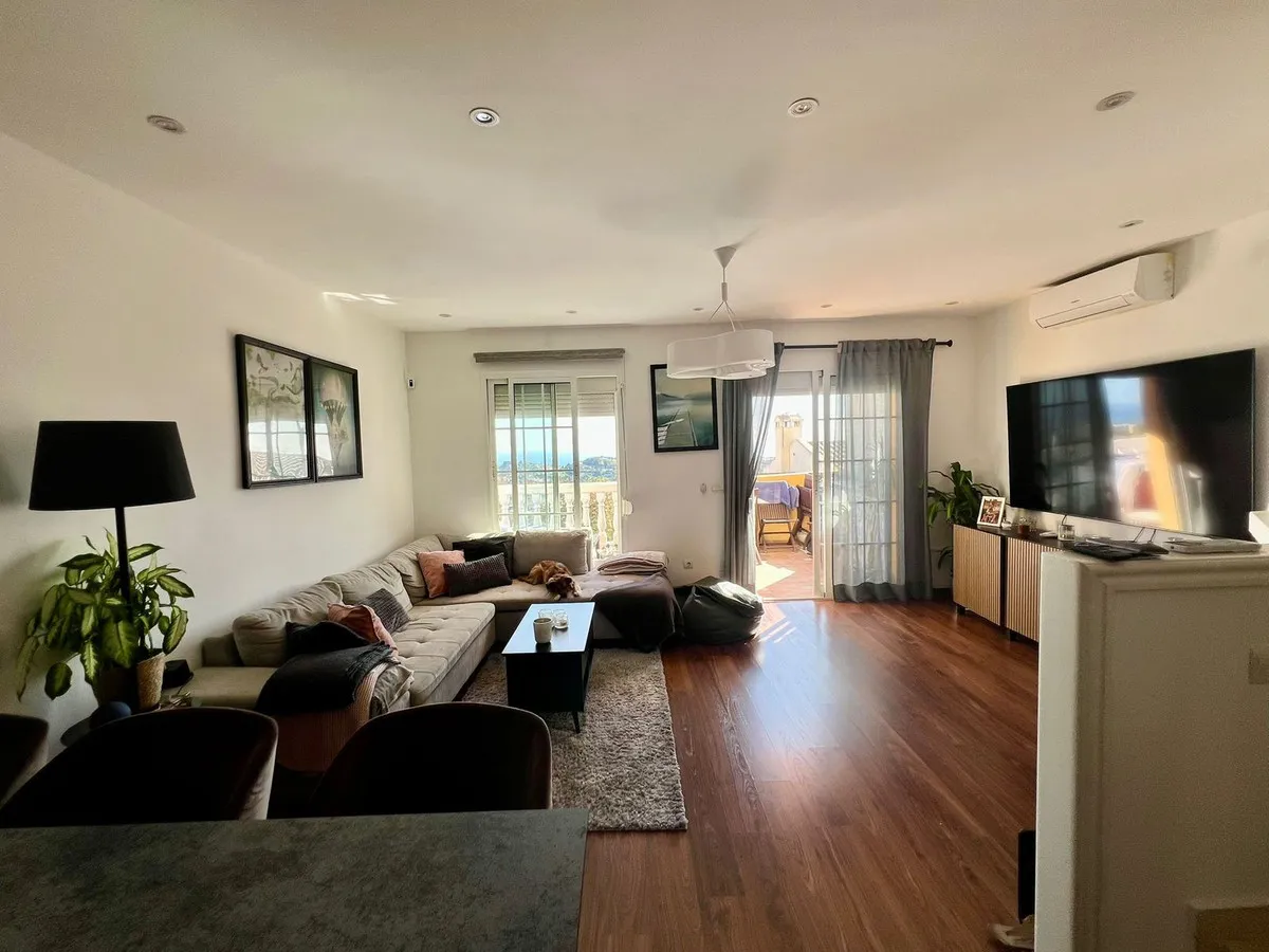 dfc55882-9e2d-4052-a105-4ebe15a818b2