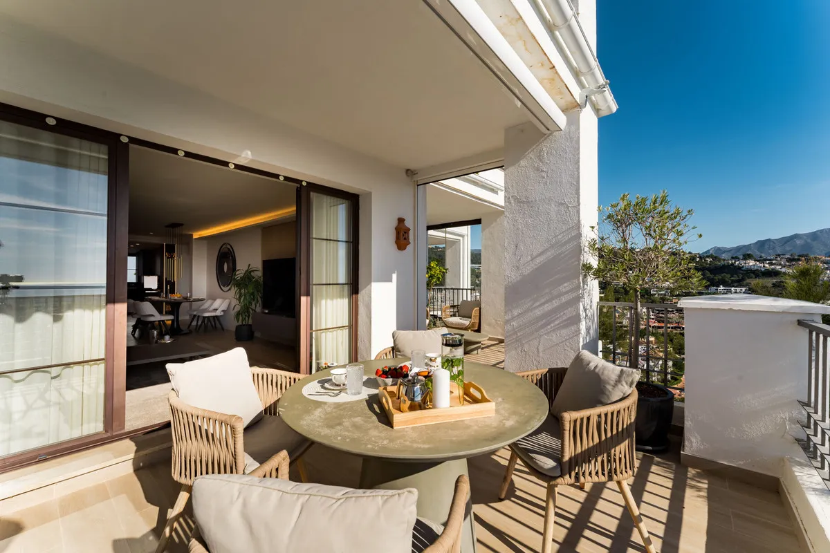 1932d759-9e05-4c8f-a40e-f8c192d8b04d