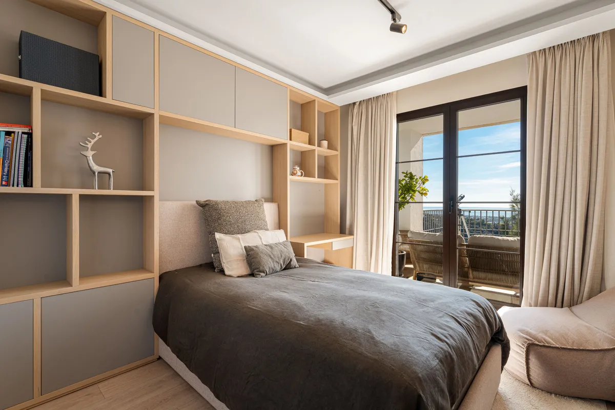 f01e0074-ce9b-4d32-a0d0-b555c197ff28