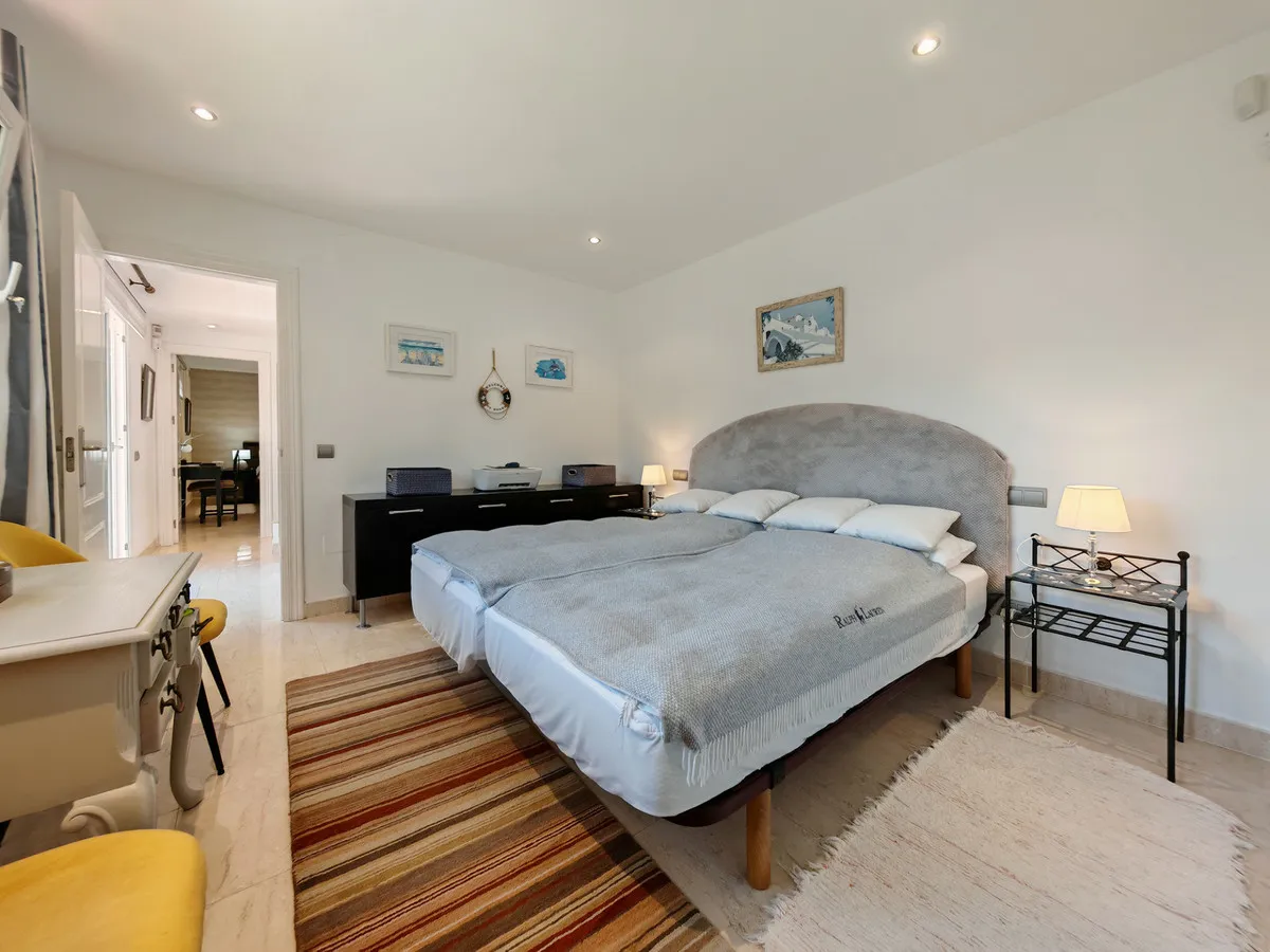 0c006154-9895-4489-864c-917864f6b2ed